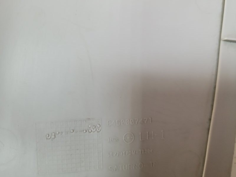 Обшивка средней стойки