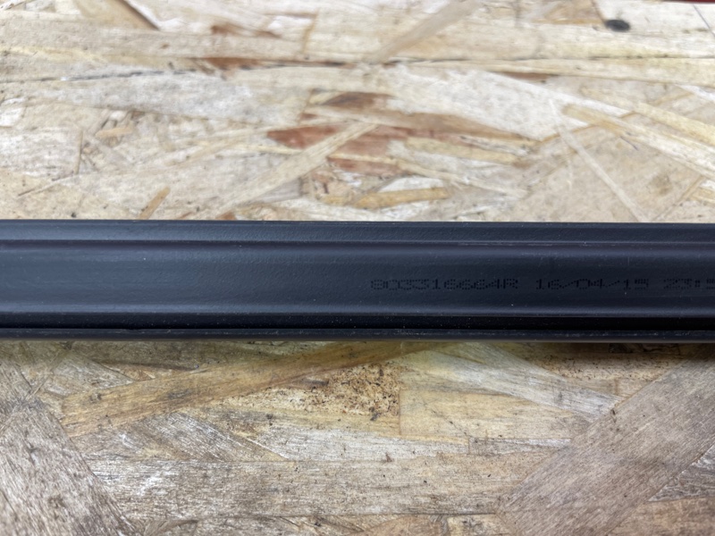 Уплотнитель стекла двери внутренний