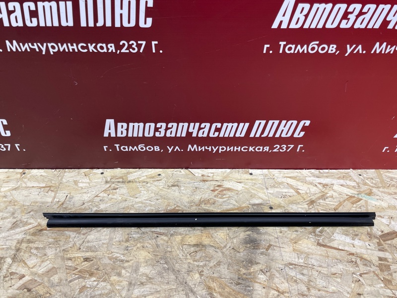 Уплотнитель стекла двери внутренний