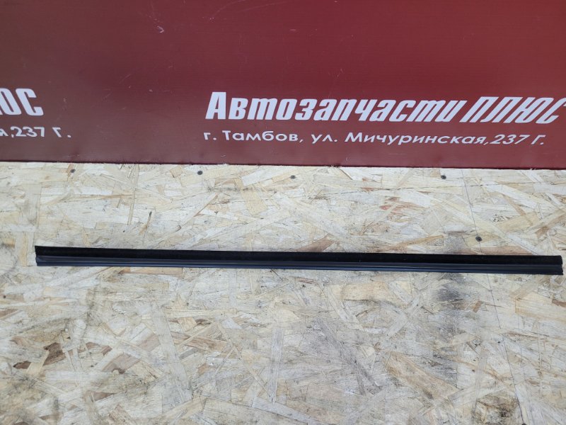 Уплотнитель стекла двери внутренний