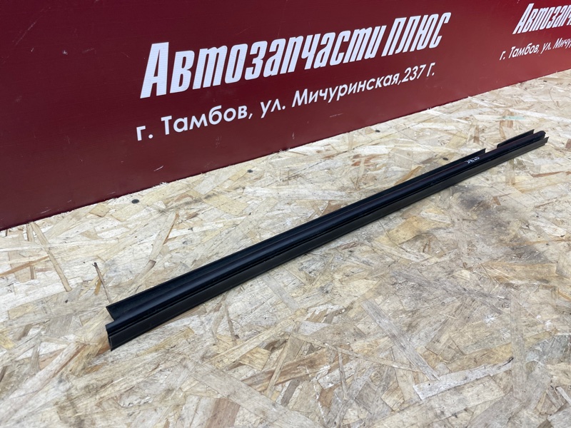 Уплотнитель стекла двери внутренний