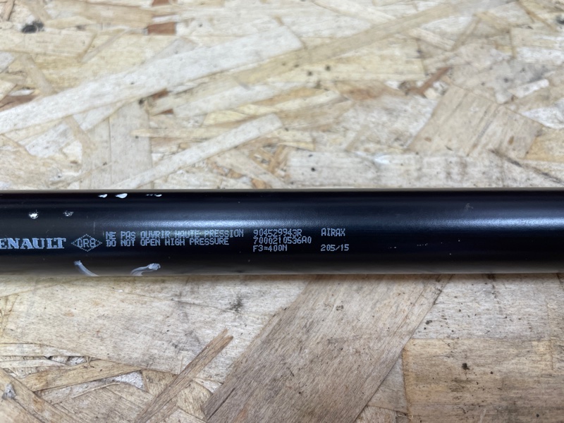 Амортизатор багажника