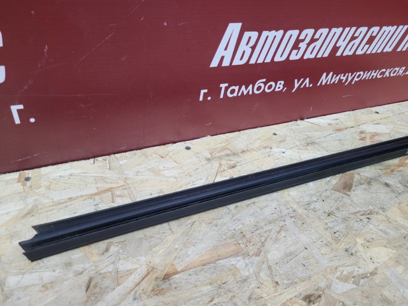 Уплотнитель стекла двери внутренний