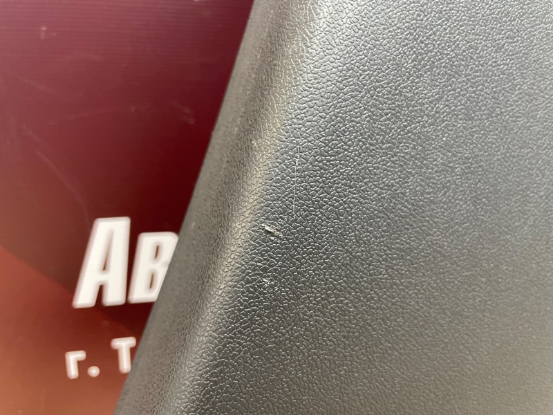 Обшивка средней стойки