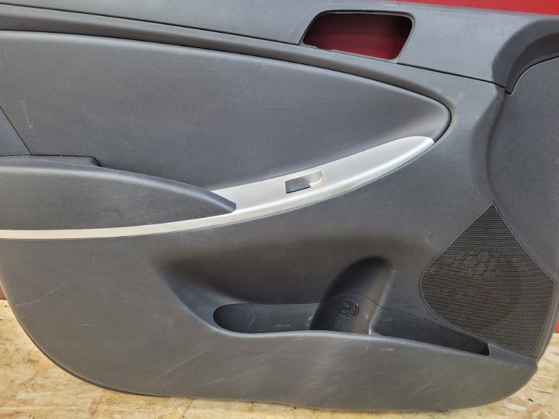 Обшивка боковой двери