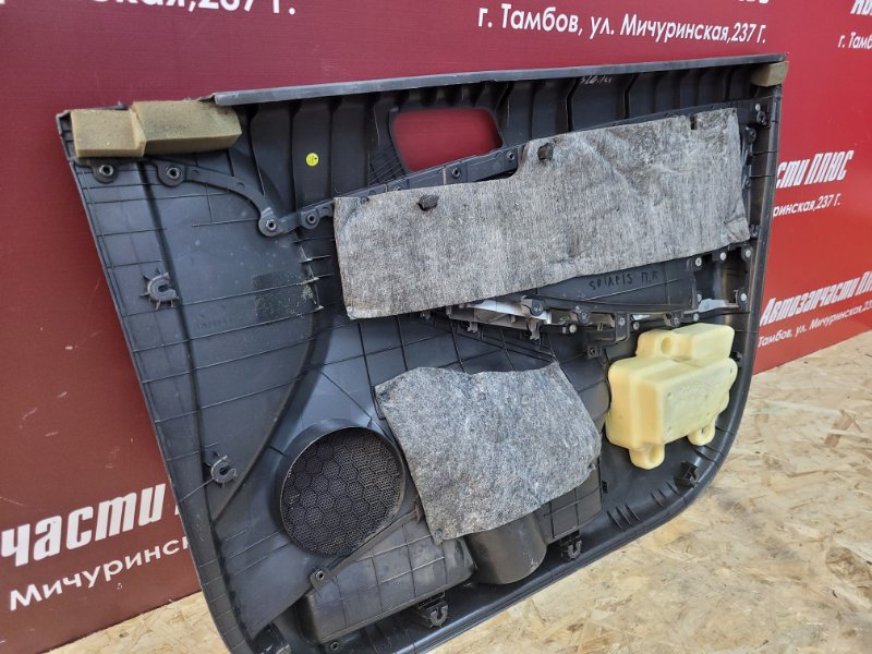 Обшивка боковой двери