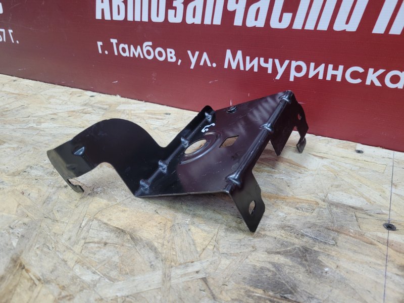 Кронштейн топливного фильтра