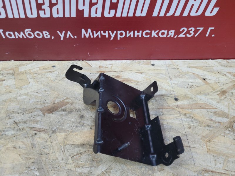 Кронштейн топливного фильтра