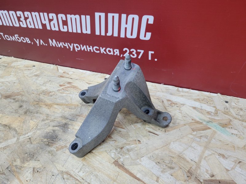 Кронштейн кпп