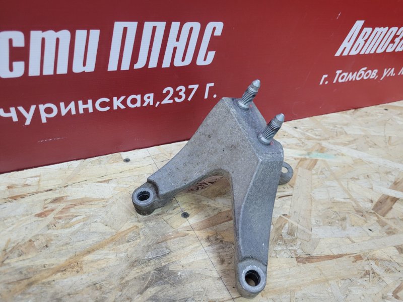 Кронштейн кпп