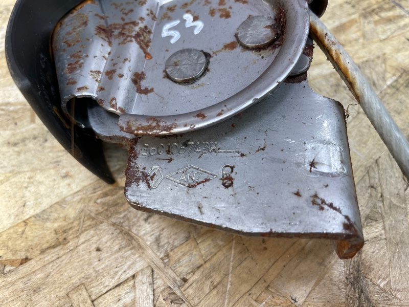 Рычаг стояночного тормоза