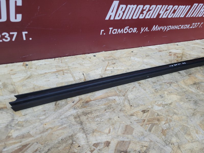 Уплотнитель стекла двери внутренний