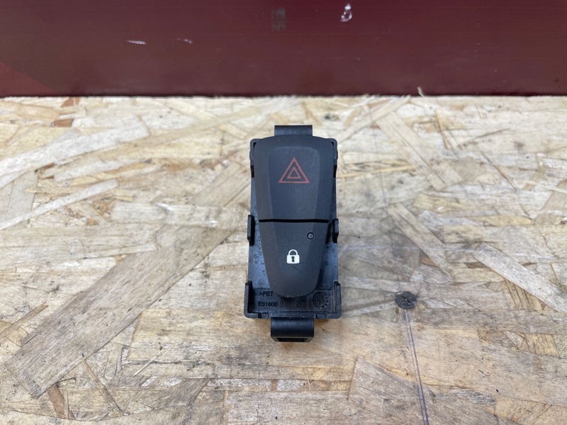 Кнопка аварийной сигнализации