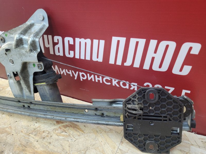 Стеклоподъемник    двери