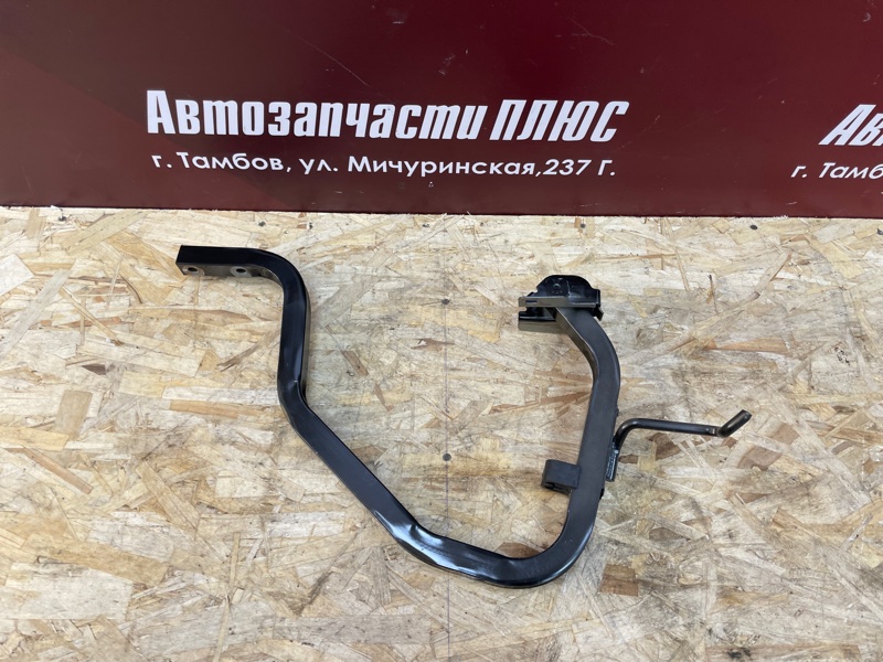 Петля багажника