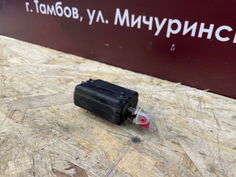 Привод замка багажника