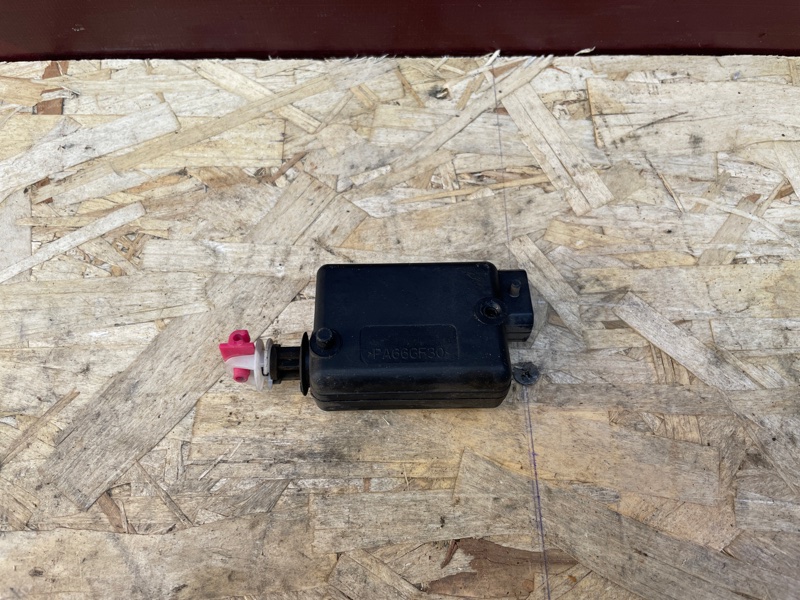 Привод замка багажника