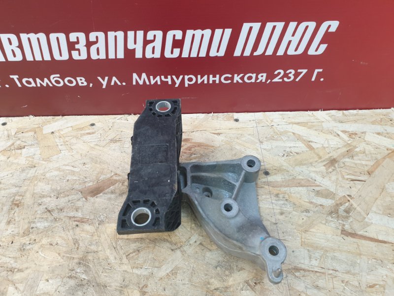 Опора двигателя