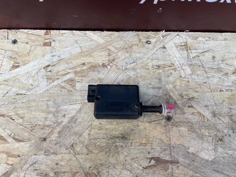 Привод замка багажника