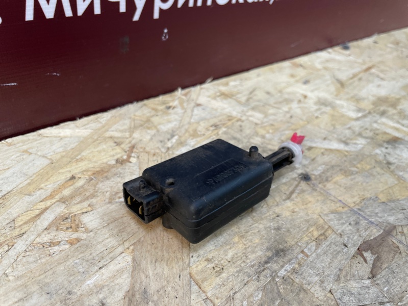 Привод замка багажника