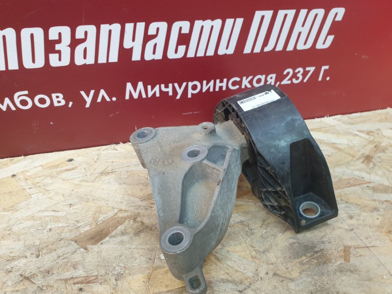 Опора двигателя