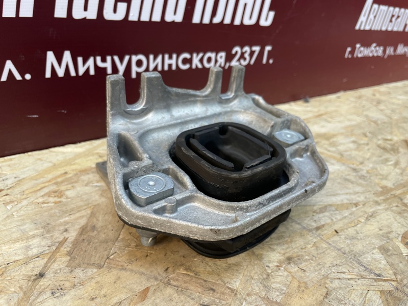 Опора двигателя