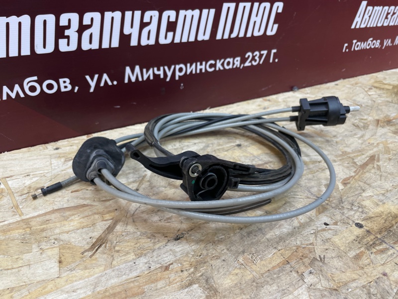 Трос замка капота