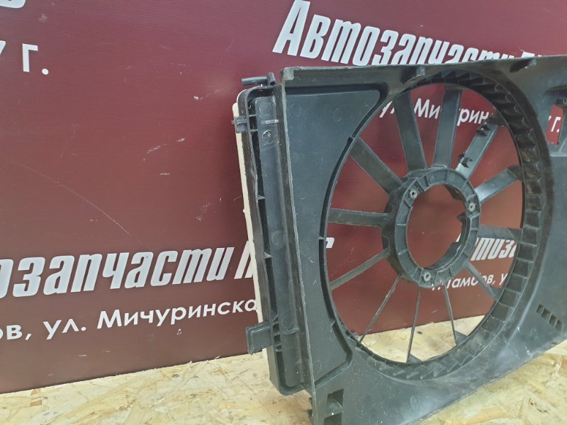 Диффузор радиатора