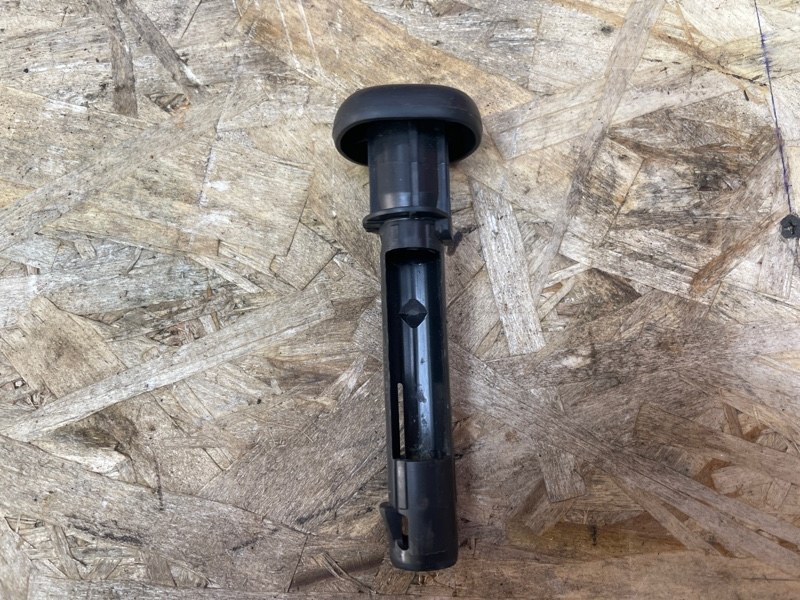 Втулка крепления подголовника