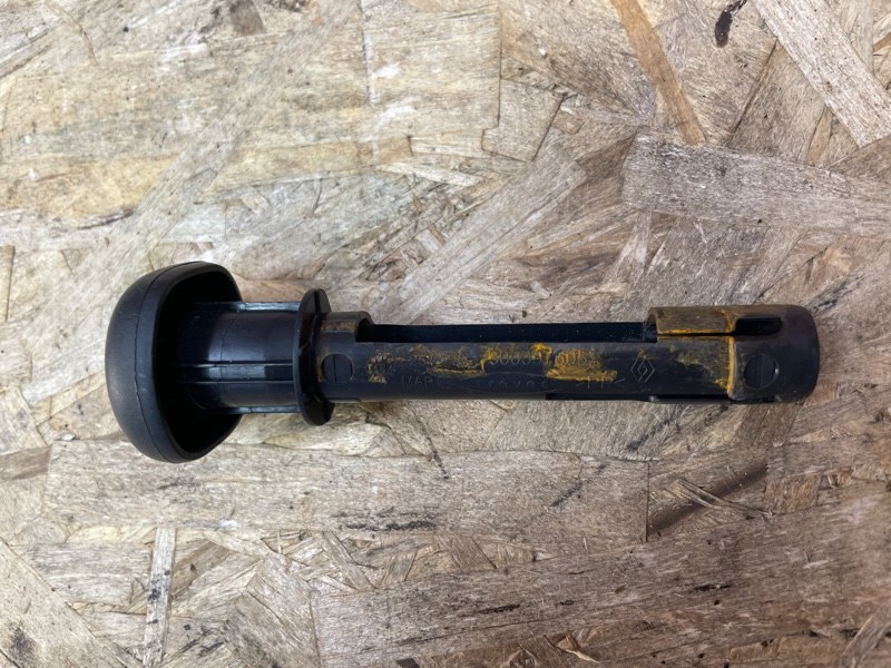 Втулка крепления подголовника