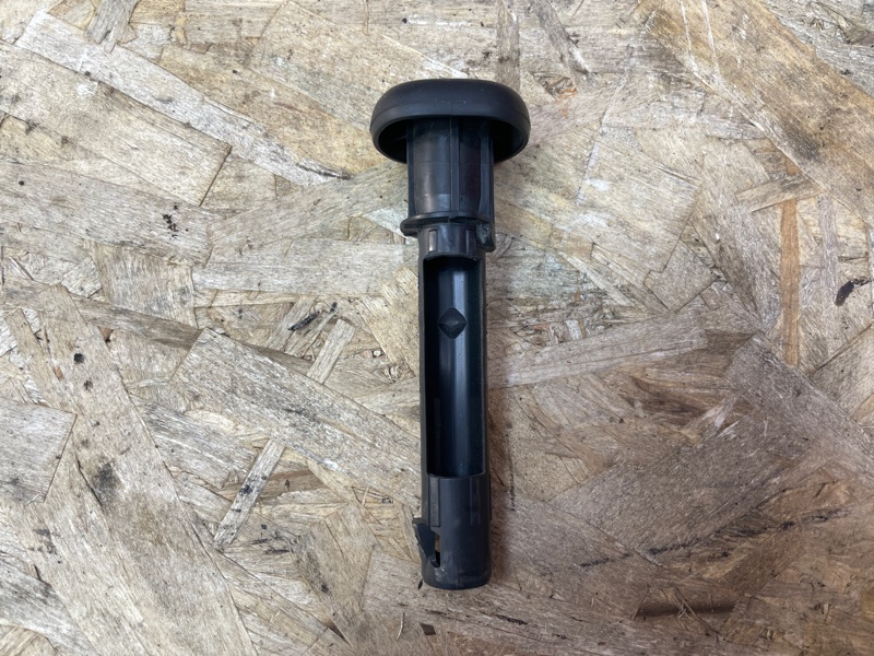 Втулка крепления подголовника