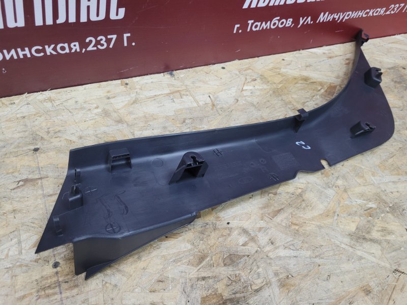 Обшивка стойки