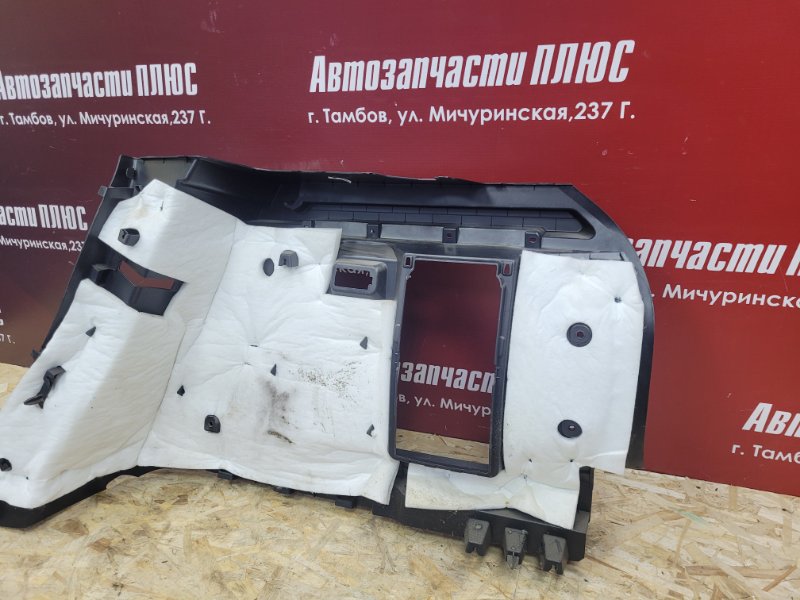 Обшивка багажника