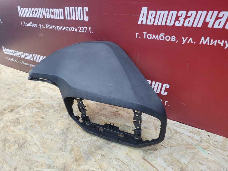 Верхняя накладка торпедо