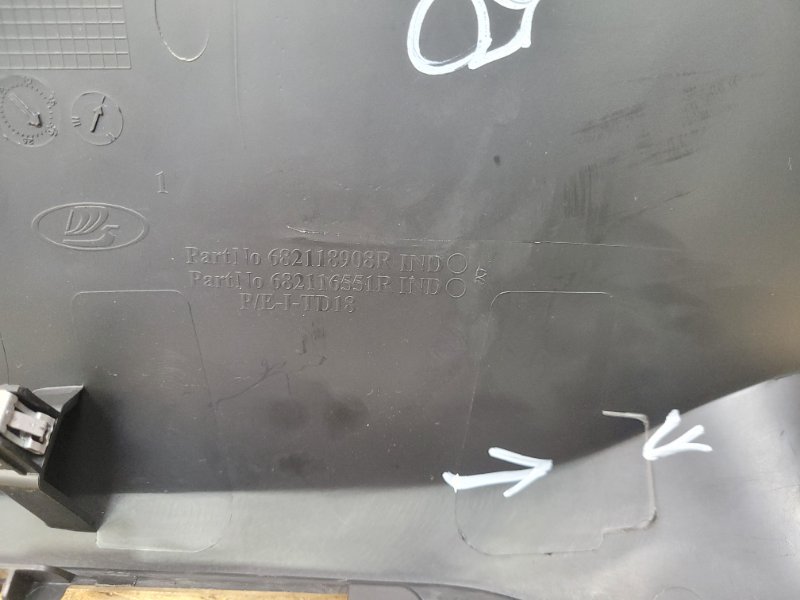 Верхняя накладка торпедо