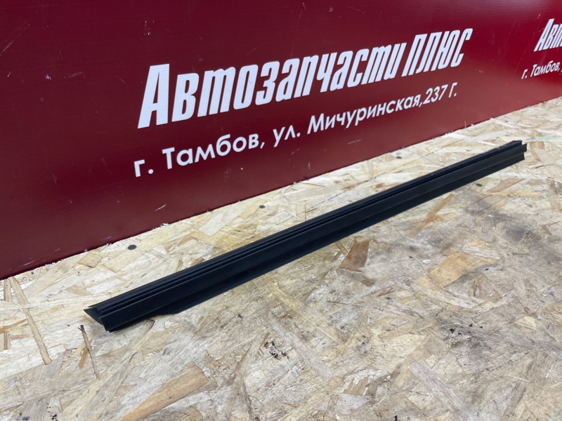 Уплотнитель стекла двери внутренний