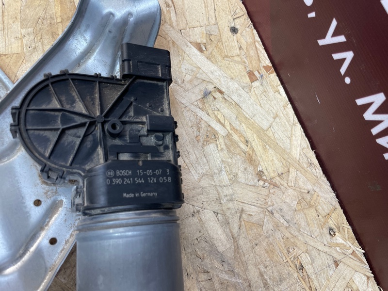 Трапеция дворников