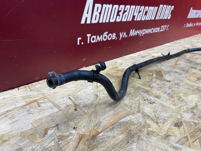 Патрубок радиатора