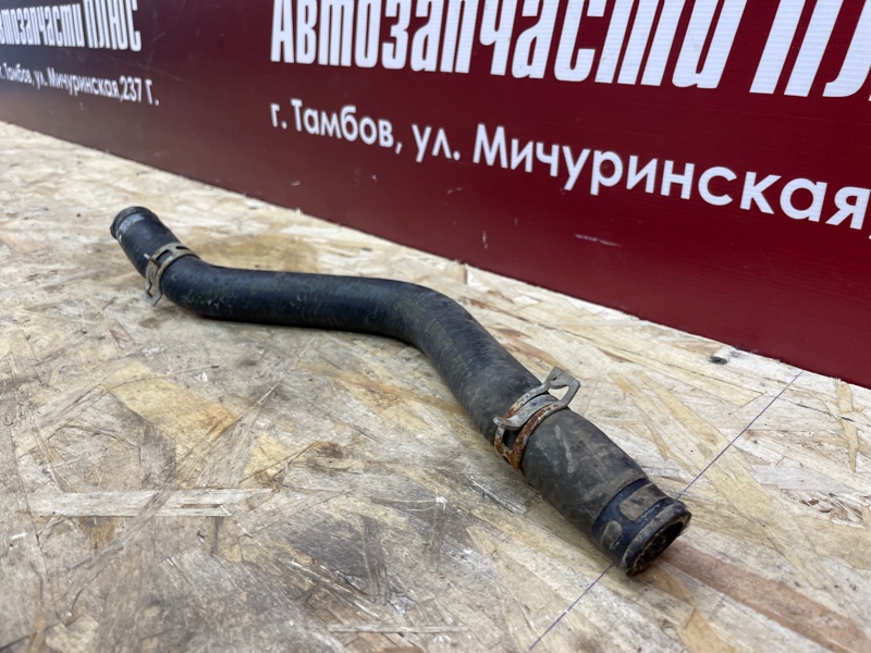 Патрубок отопителя