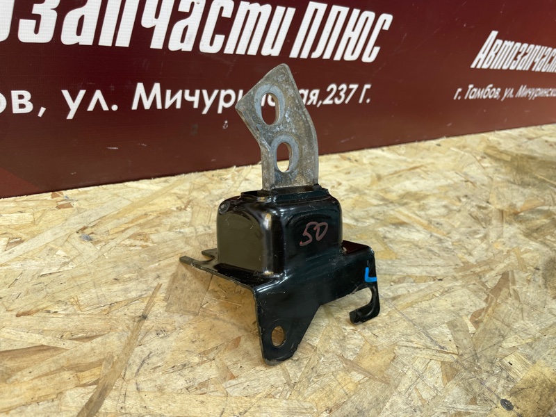 Опора двигателя