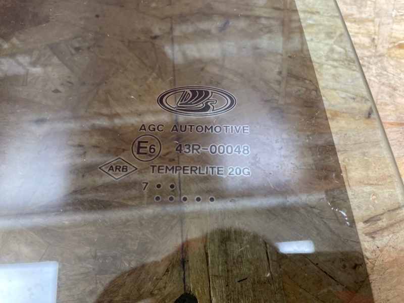 Стекло двери