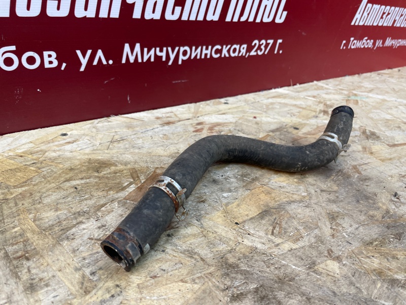 Патрубок отопителя