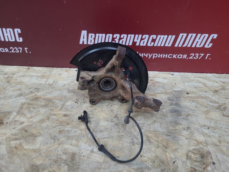 Кулак поворотный