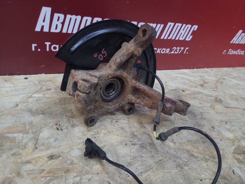 Кулак поворотный