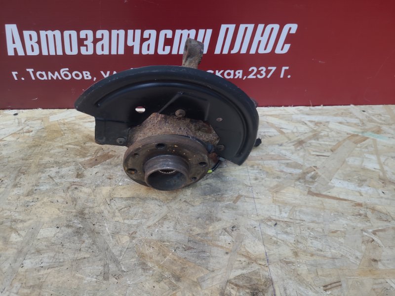 Кулак поворотный