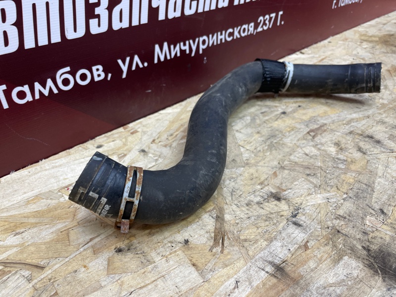 Патрубок радиатора