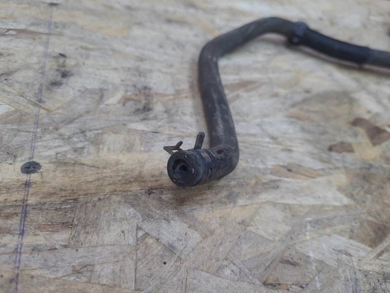 Патрубок радиатора