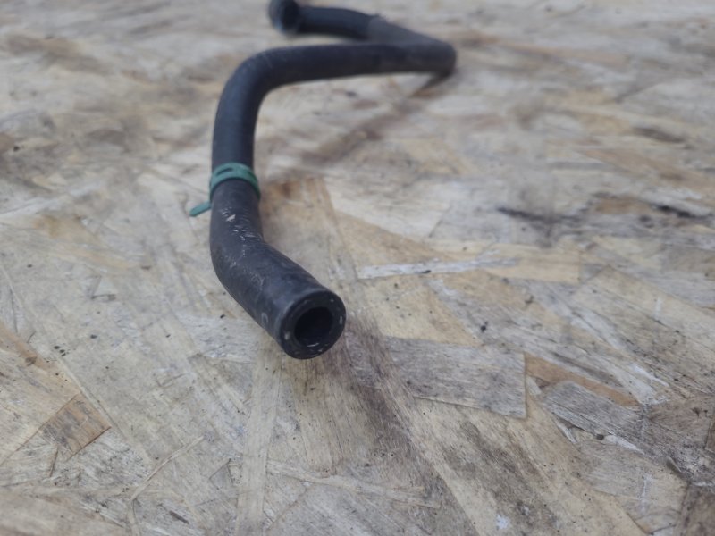 Патрубок радиатора