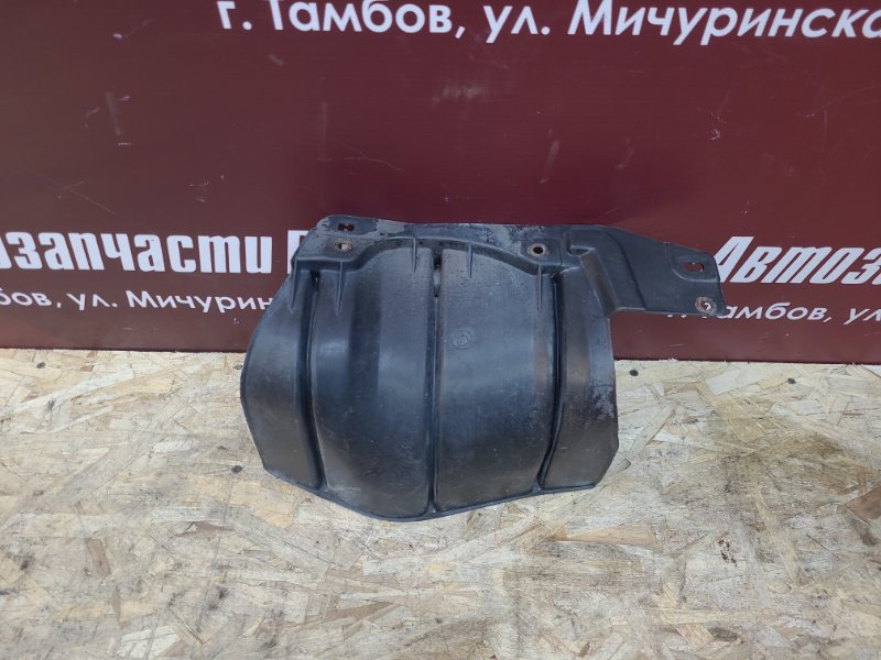 Пыльник двигателя