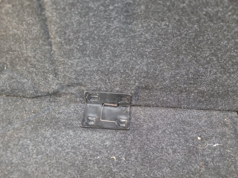 Обшивка пола багажника